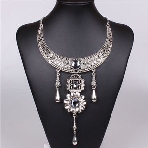 ❣️🎉Absolutely Stunning Statement